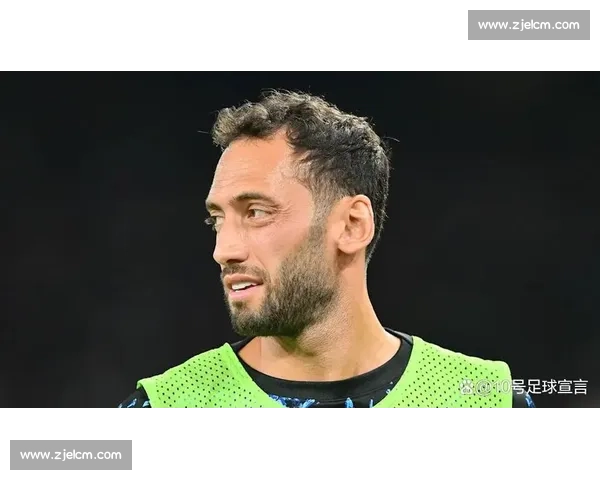 加拉塔萨雷接近敲定恰尔汗奥卢转会 谈判进入最后冲刺阶段 加拉塔萨雷接近敲定恰尔汗奥卢转会 谈判进入最后冲刺阶段